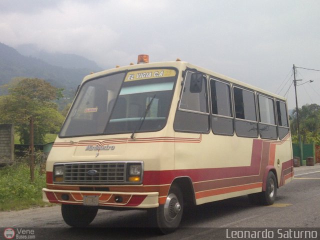 Colectivos El Viga 25 por Leonardo Saturno