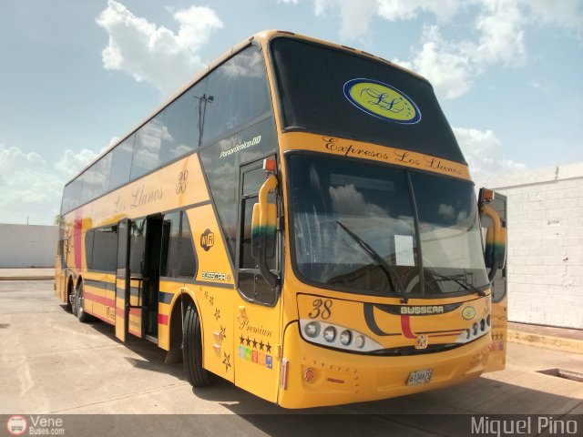 Expresos Los Llanos 038 por Miguel Pino