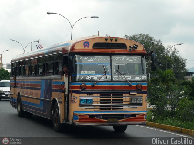 Transporte Unido 082 por Oliver Castillo