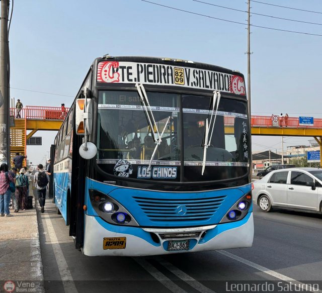 E.T. Urbanos Los Chinos S.A. 861 por Leonardo Saturno