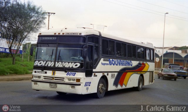 Expreso Bolivariano 8012 por Pablo Acevedo