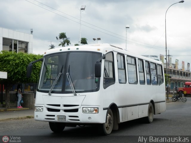 Particular o Desconocido 475 por Aly Baranauskas