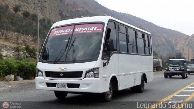 Expresos Mocot�es 22 por Leonardo Saturno