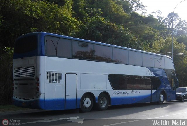 Cruceros Oriente Sur 172 por Waldir Mata