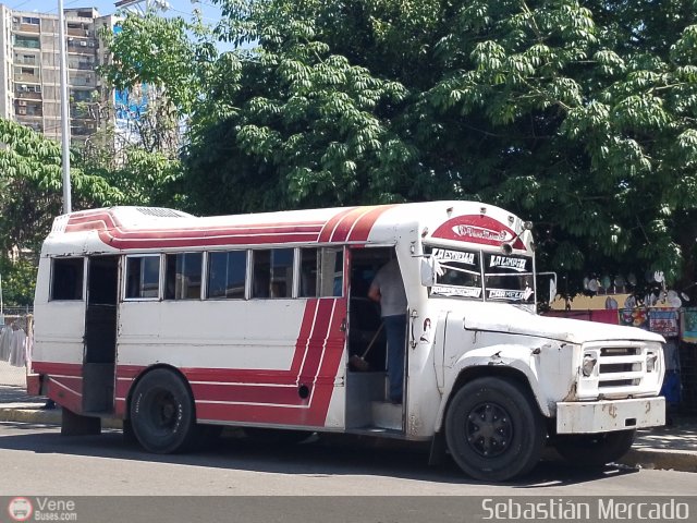 ZU - Colectivos La Limpia - La Estrella 024 por Sebastin Mercado