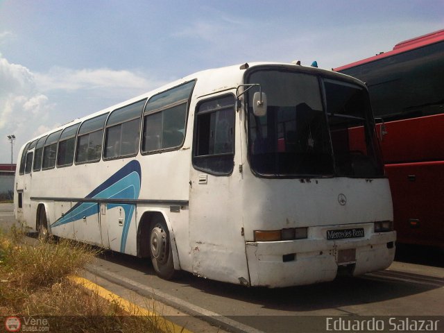 Particular o Desconocido 16 por Eduardo Salazar