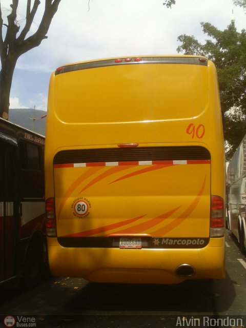 Transporte Clavellino 090 por Alvin Rondn
