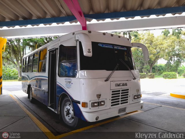 S.C. L�nea Transporte Expresos Del Chama 190 por Kleyzer Calder�n
