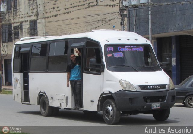 Cooperativa Carlos Arvelo 33 por Andrs Ascanio