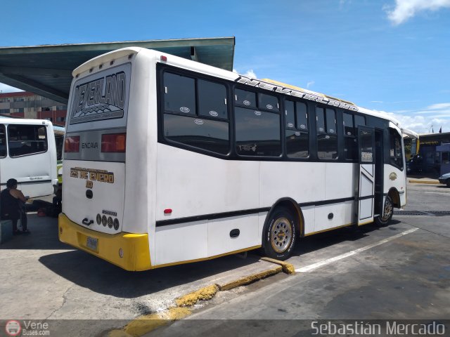 U.C. 23 de Enero 113 por Sebasti�n Mercado