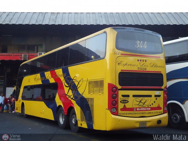 Expresos Los Llanos 344 por Waldir Mata