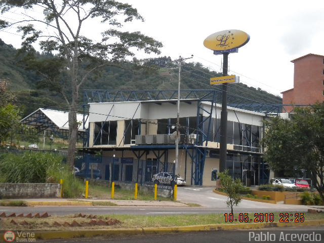 Garajes Paradas y Terminales San-Cristobal por Pablo Acevedo