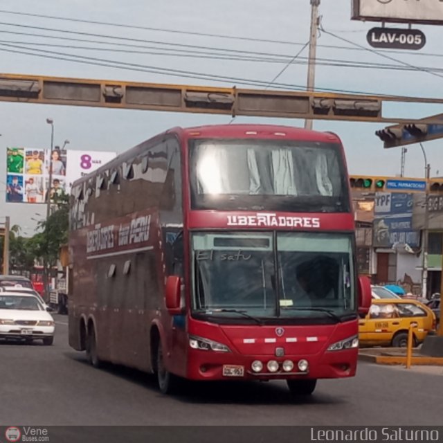 I. en Transporte y Turismo Libertadores S.A.C. 951 por Leonardo Saturno