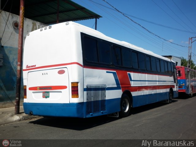 Sin identificación o Desconocido 1003 por Aly Baranauskas