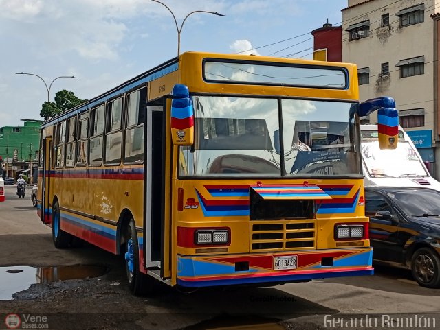Transporte Guacara 0030 por Gerardo Rondn