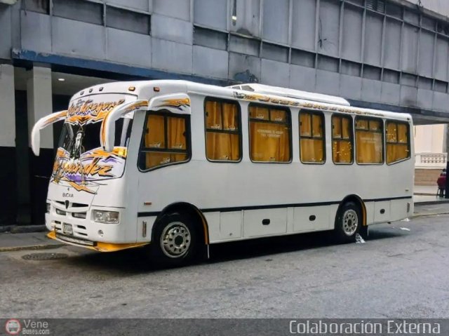 Particular o Desconocido Caracas por Gabriel Vergara