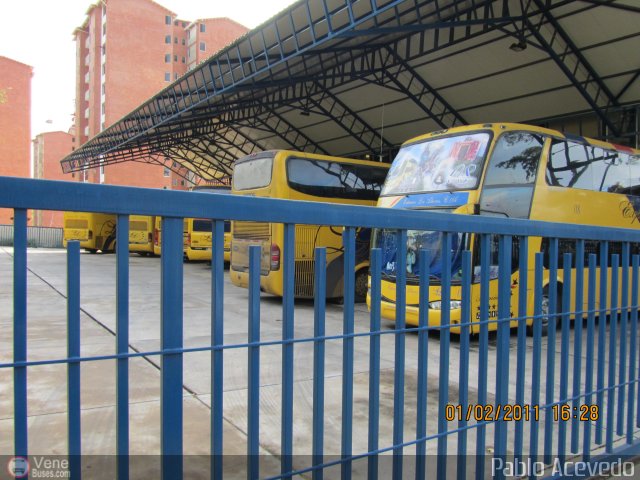 Garajes Paradas y Terminales San-Cristobal por Pablo Acevedo