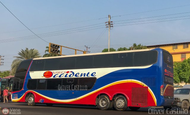 Expresos Occidente 200 por Oliver Castillo