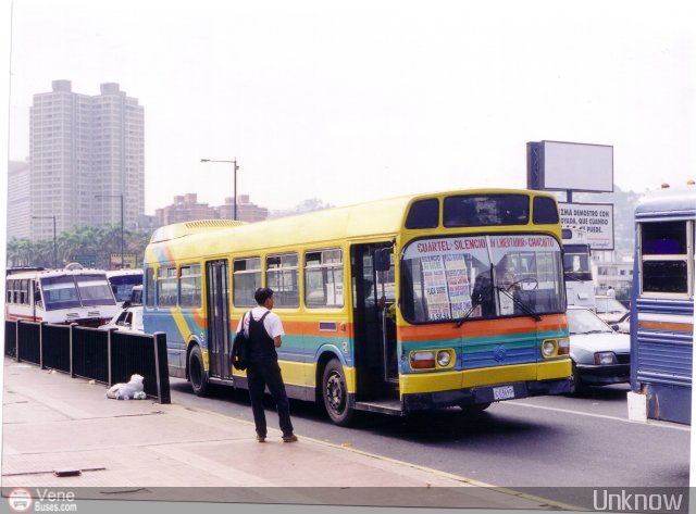 Ruta Metropolitana de La Gran Caracas 999 por J. Carlos Gmez