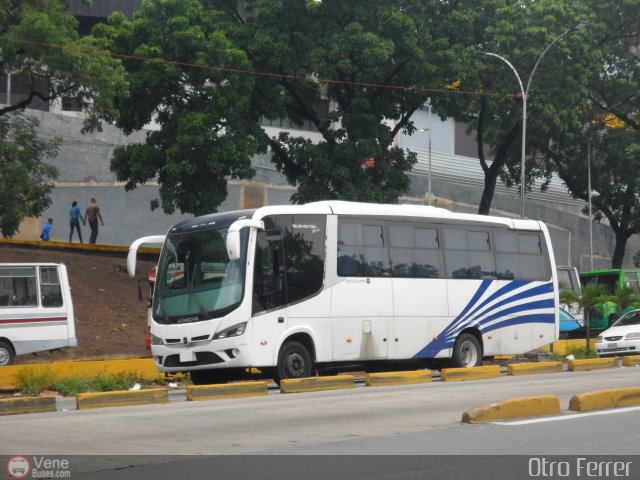 Uso Oficial 1000  por Otto Ferrer