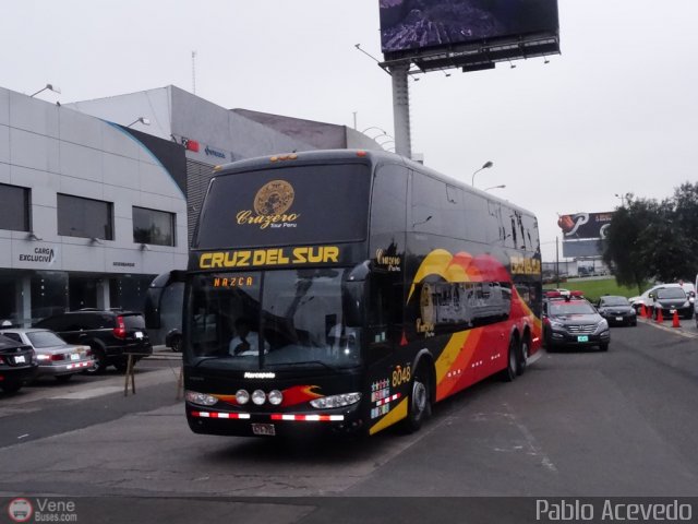 Transportes Cruz del Sur S.A.C. 8048 por Pablo Acevedo