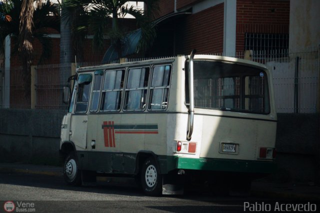 Particular o Desconocido 4966 por Pablo Acevedo