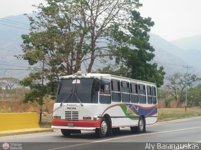 CA - Unin La Esmeralda 178 por Aly Baranauskas