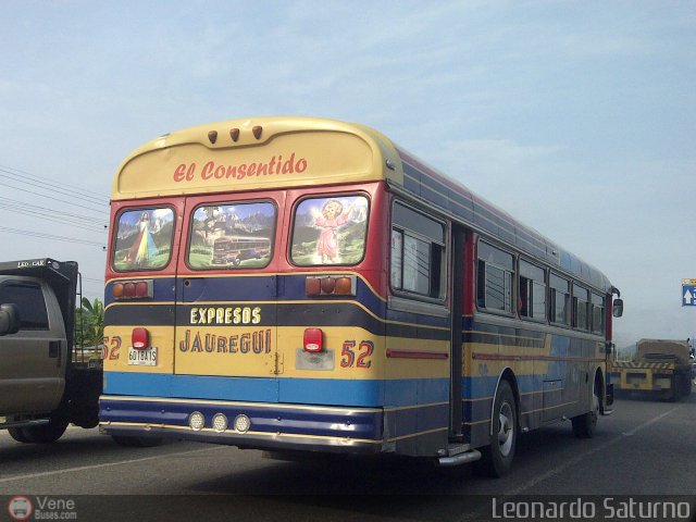 Expresos J�uregui 052 por Leonardo Saturno