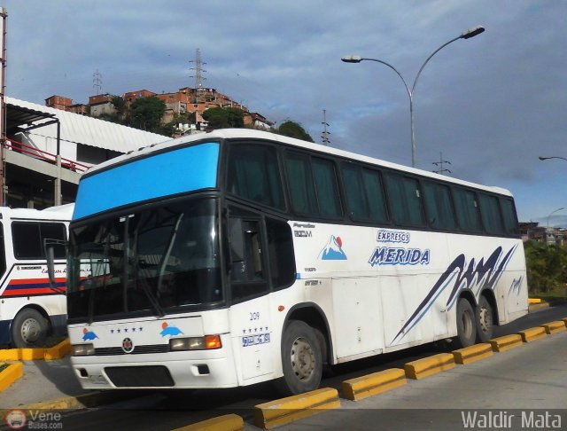 Expresos M�rida 0209 por Waldir Mata