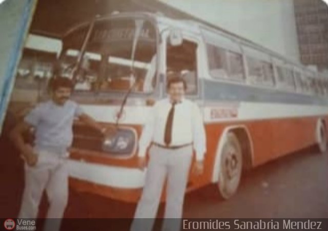 Uni�n Transporte San Crist�bal 04 por Mois�s Silva Colombo