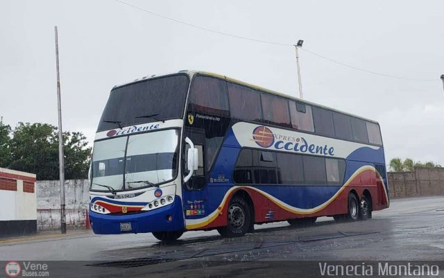 Expresos Occidente 395 por Miguel Pino