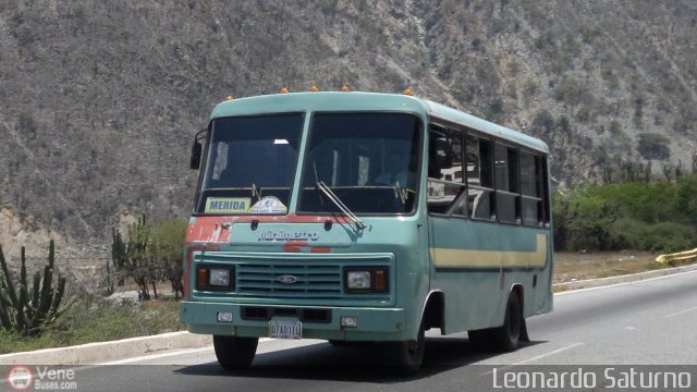 Expresos Libertador 92 por Leonardo Saturno