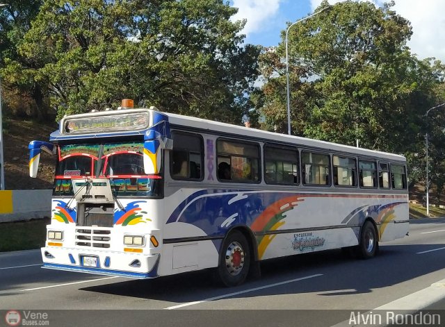 Expresos La Popular 27 por Alvin Rond�n