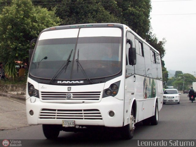 Particular o Desconocido 537 por Leonardo Saturno