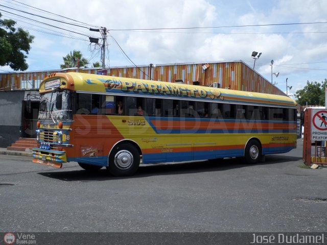 L�nea El Rosario 18 por Jos� Dudamel