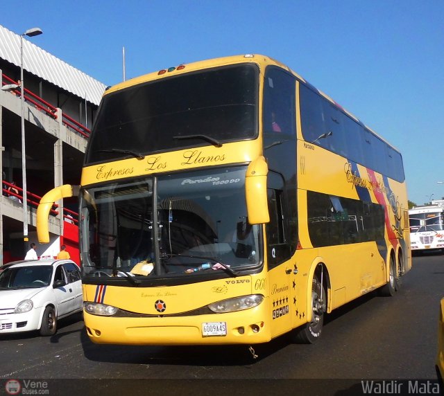 Expresos Los Llanos 660 por Waldir Mata