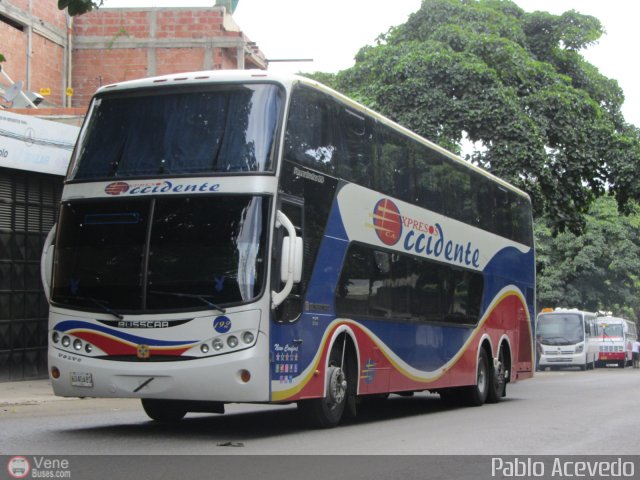 Expresos Occidente 192 por Pablo Acevedo