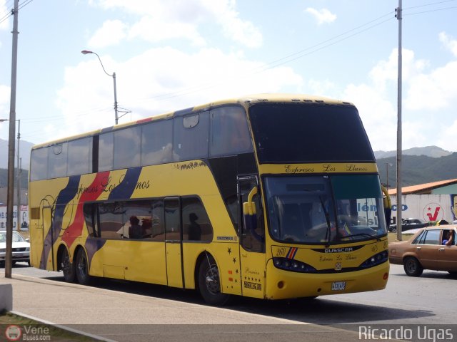 Expresos Los Llanos 260 por Ricardo Ugas