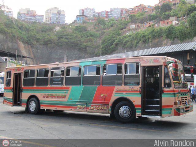 Transporte El Esfuerzo 17 por Alvin Rondn