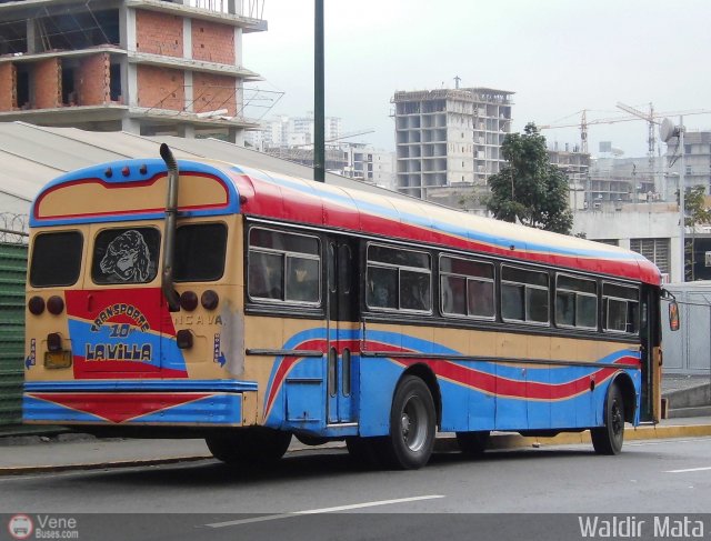 Transporte La Villa 10 por Waldir Mata