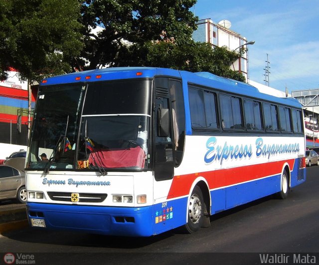 Expresos Bayavamarca 209 por Waldir Mata