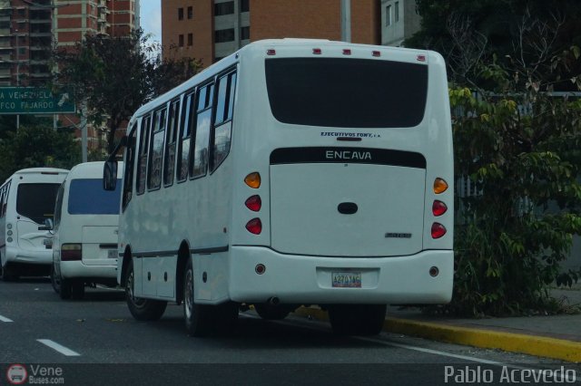 Ejecutivos Tony C.A. T90 por Pablo Acevedo