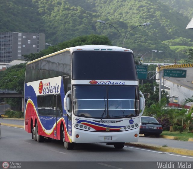 Expresos Occidente 323 por Waldir Mata