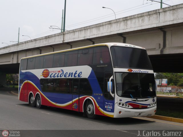 Expresos Occidente 388 por J. Carlos G�mez