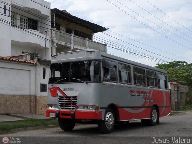 MI - A.C. L�nea La Rosa de Guatire 48 por Jes�s Valero