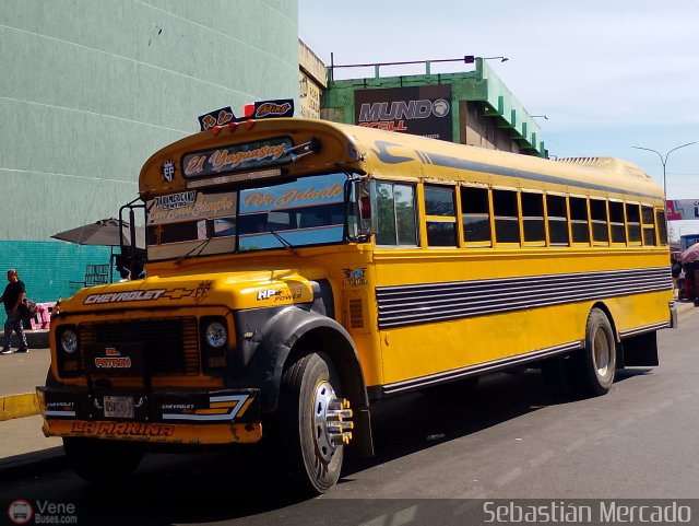 ZU - Colectivos Los Laureles C.A 29 por Sebasti�n Mercado