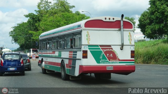 Autobuses de Tinaquillo 01 por Pablo Acevedo