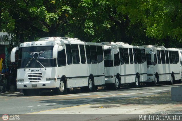Garajes Paradas y Terminales Caracas por Pablo Acevedo
