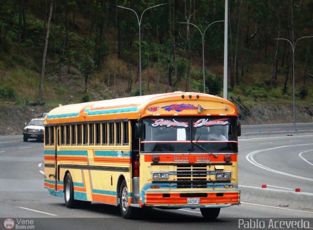 Colectivos Altagracia 16 por Pablo Acevedo