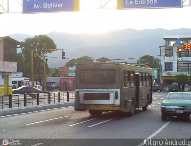 CA - Transporte Las Lomas 023 por Arturo Andrade